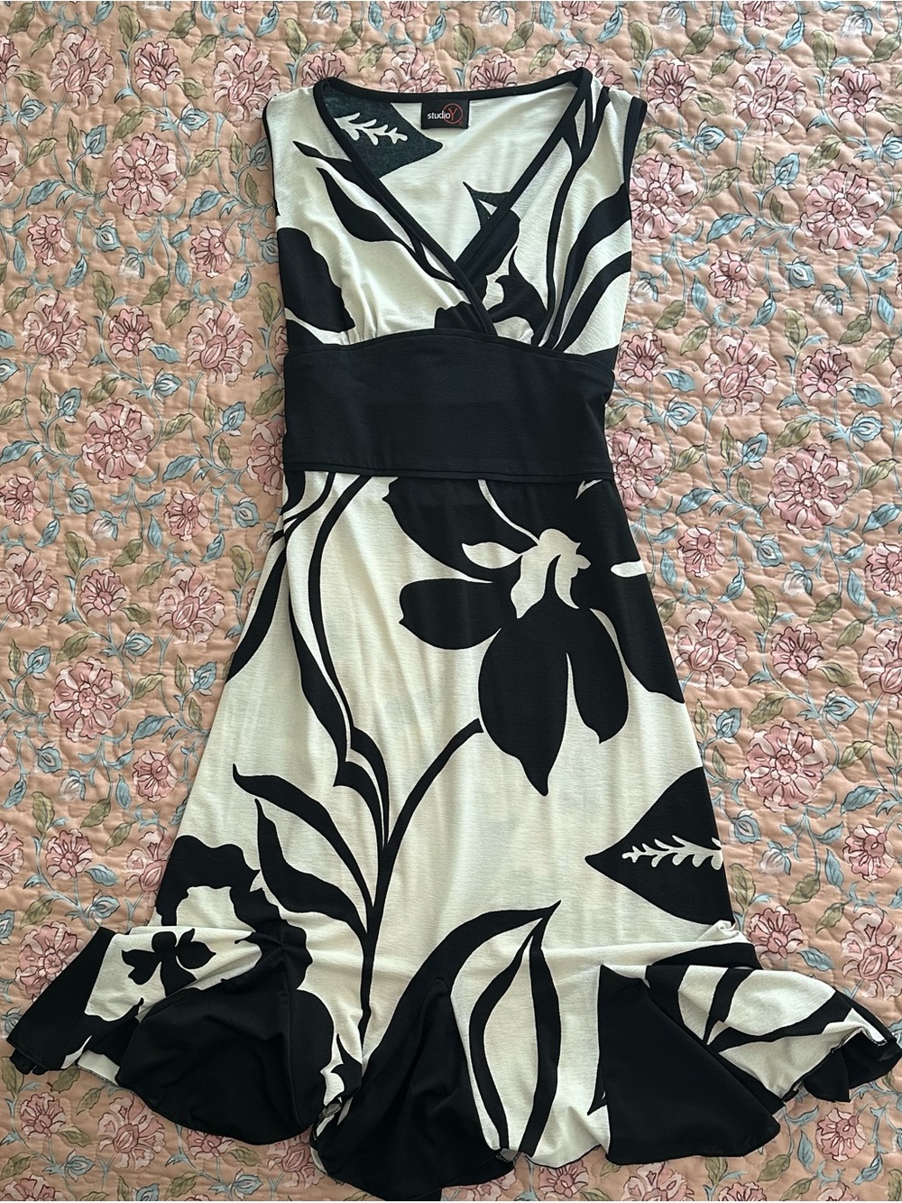 Vintage Studio Y Black & White Floral Print Midi Dress